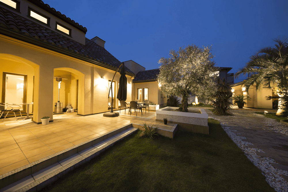 高級リゾート地を彷彿とさせるガーデンテラス-2