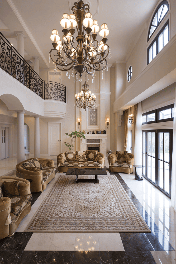 豪邸だから実現できた間取り【吹き抜けリビング】-1