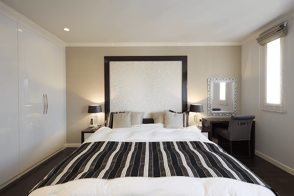 清潔感と上品さが調和する 落ち着いたベッドルーム-1