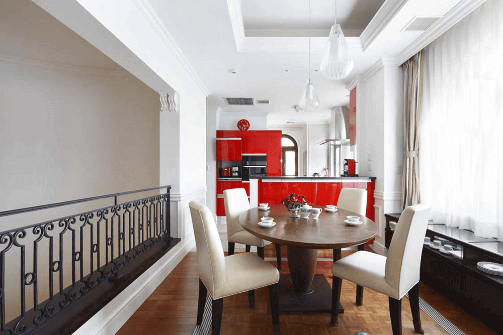 空間に彩りを添える赤が主役の海外キッチン-1