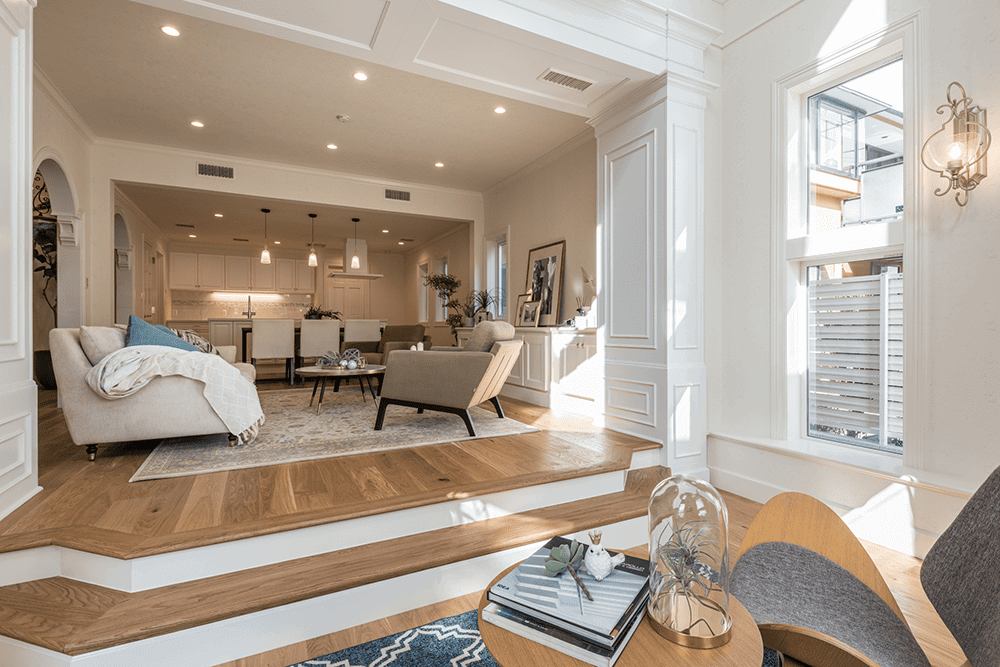 ヨーロッパデザインが息づく光と立体感のあるリビング-2