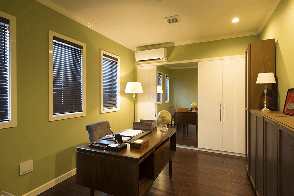 仕事と趣味に没頭できる、機能美を追求した大人の書斎-2