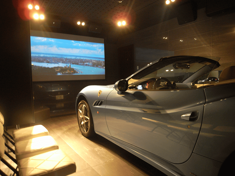 愛車と映画に没頭する、大迫力の音響を備えたガレージ-2
